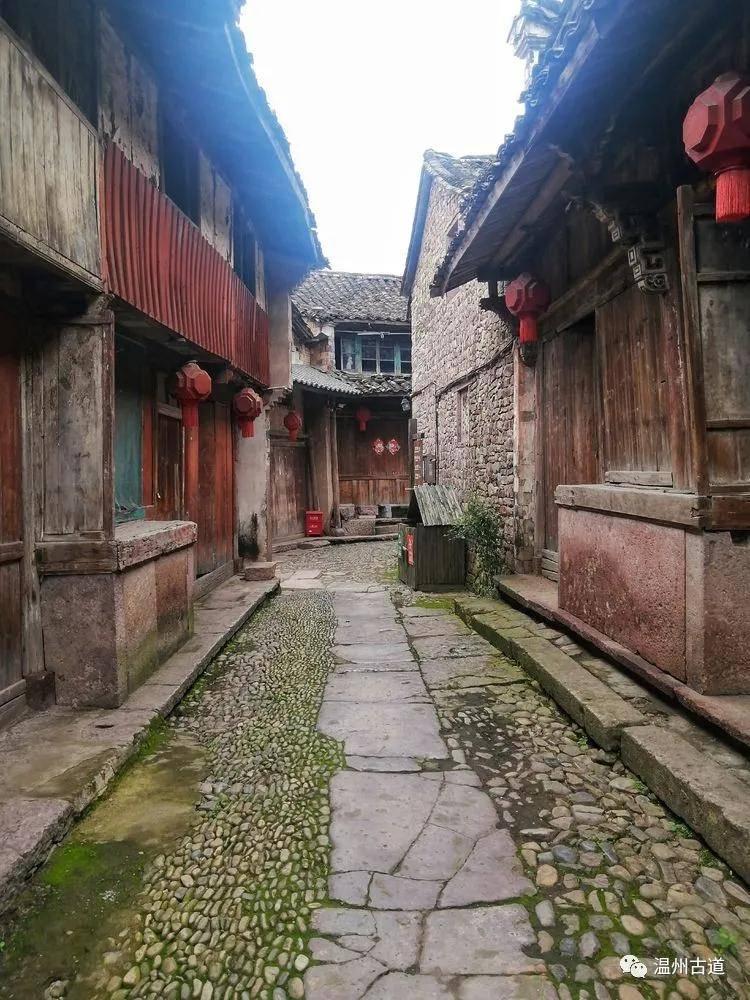 龙门吊遥控器如何保证其防护等级和抗干扰能力